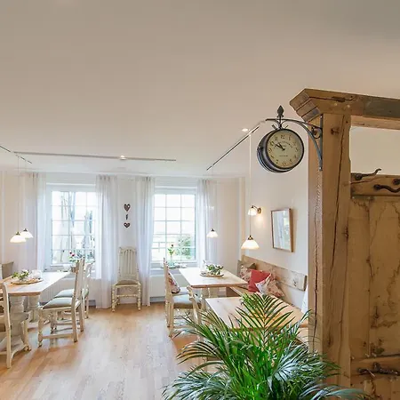 Albers' Rosenhof * Bispingen